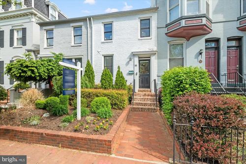 322 A St Ne, WASHINGTON, DC, 20002-5940 | Card Image