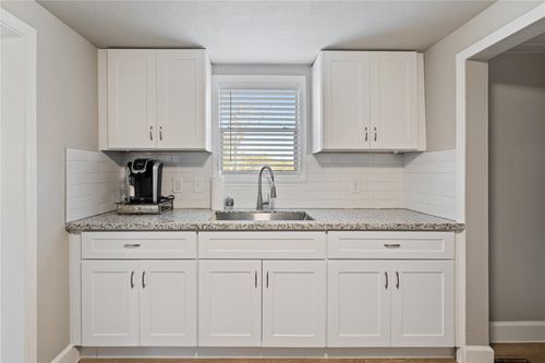 2-6911 Avenue O, Galveston, TX, 77551-1220 | Card Image