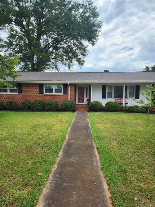 102 James St, Easley, SC, 29642-1022 | Card Image