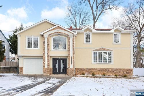 139 Waldwick Ave, Waldwick, NJ, 07463-2243 | Card Image