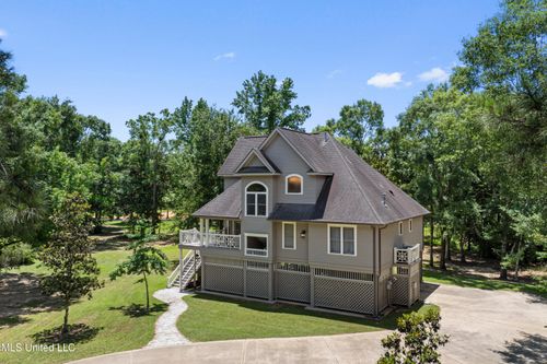 4019 Fox Run Cv, D'Iberville, MS, 39540-8587 | Card Image
