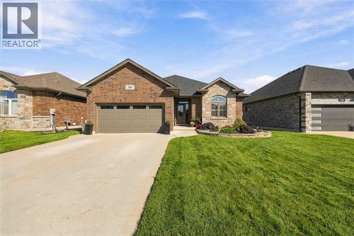 740 Remington Court, Sarnia, ON, N7S0C4 | Card Image