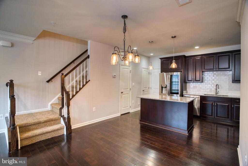 Residential Lease in ASHBURN 5