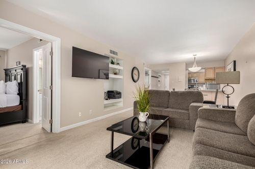 a220-7625 E Camelback Rd, Scottsdale, AZ, 85251-2105 | Card Image