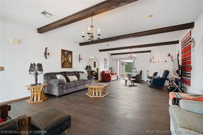 40079 E County Road 1315, House other with 3 bedrooms, 4 bathrooms and null parking in McCurtain OK | Image 6
