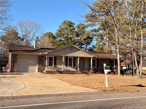 7098 Calamar Dr, Fayetteville, NC, 28314-5214 | Card Image