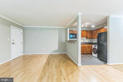 apt-304-3105 Naylor Rd Se, WASHINGTON, DC, 20020-1679 | Card Image
