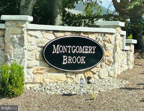 513 Foxcroft Cir, ROYERSFORD, PA, 19468-1540 | Card Image