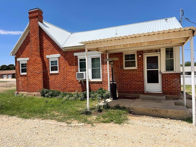 501 E 15 Th St, House other with 2 bedrooms, 1 bathrooms and 2 parking in Big Spring TX | Image 28