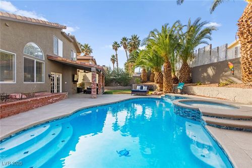 2570 Hummingbird Hill Ave, Henderson, NV, 89074-7036 | Card Image