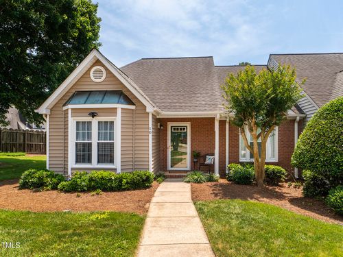 10 Cedar Knoll Ct, Greensboro, NC, 27407-5823 | Card Image