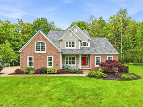 815 Centerville Trl, Aurora, OH, 44202-7786 | Card Image