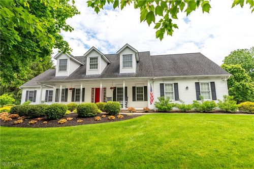 8959 Cinnabar Dr, Brecksville, OH, 44141-2164 | Card Image