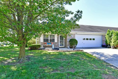 5668 Misty Ridge Cir, Indianapolis, IN, 46237-2734 | Card Image