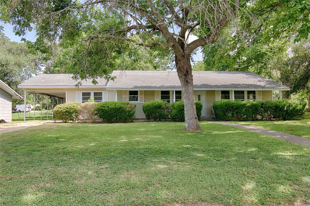 Eilers St, Schulenburg, TX 78956