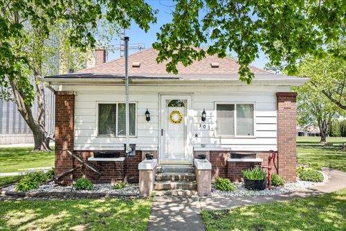 303 E 4th St, Long Point, IL, 61333-7508 | Card Image