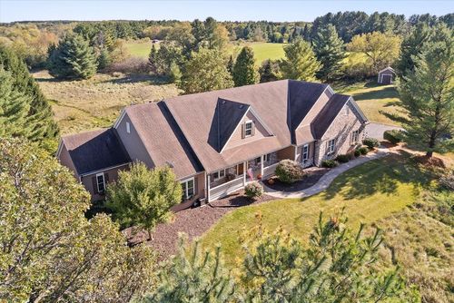 1123 Riley Road, Erin, WI, 53027 | Card Image