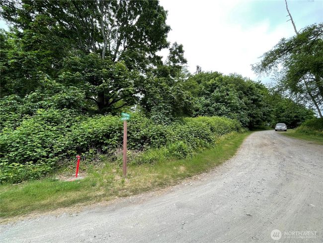 Westerly facing on the corner of Cascade Dr & Skagit Way | Image 9