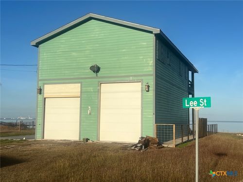9 Lee St, Port LaVaca, TX, 77979-5785 | Card Image