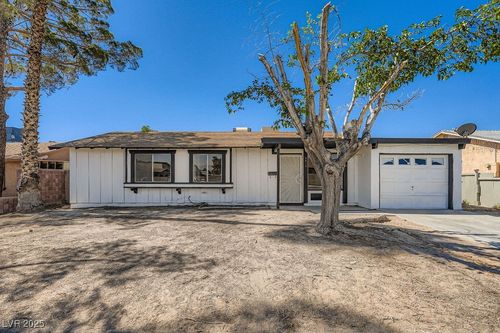 5813 Condor Ave, Las Vegas, NV, 89108-3205 | Card Image