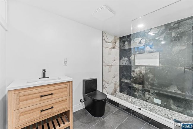 286 Squaw Brook Rd, House other with 5 bedrooms, 5 bathrooms and null parking in North Haledon NJ | Image 25