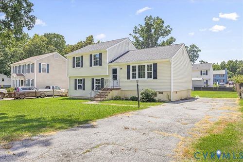 1618 Old Iron Rd, Hopewell, VA, 23860-6656 | Card Image