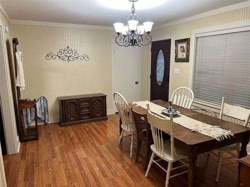 121 N Hauptstrasse St, Carmine, TX, 78932-5063 | Card Image