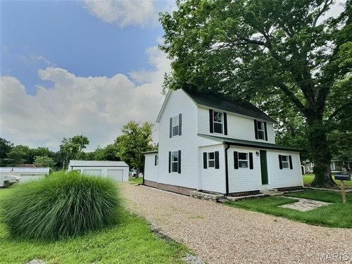 605 E Olive St, Scott City, MO, 63780-2724 | Card Image