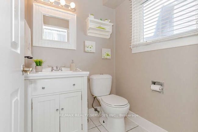 32 Simmons Blvd, House other with 3 bedrooms, 2 bathrooms and 4 parking in Brampton ON | Image 20