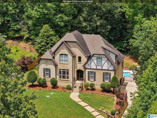 8226 Carrington Dr, TRUSSVILLE, AL, 35173-4566 | Card Image