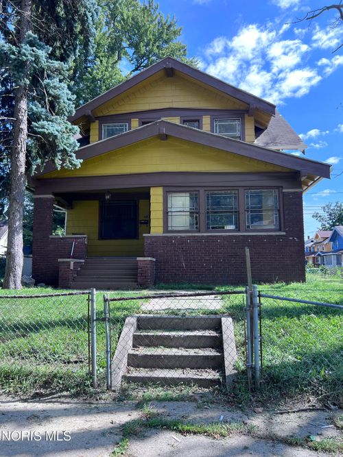 3144 Parkwood Ave, Toledo, OH, 43610-1617 | Card Image
