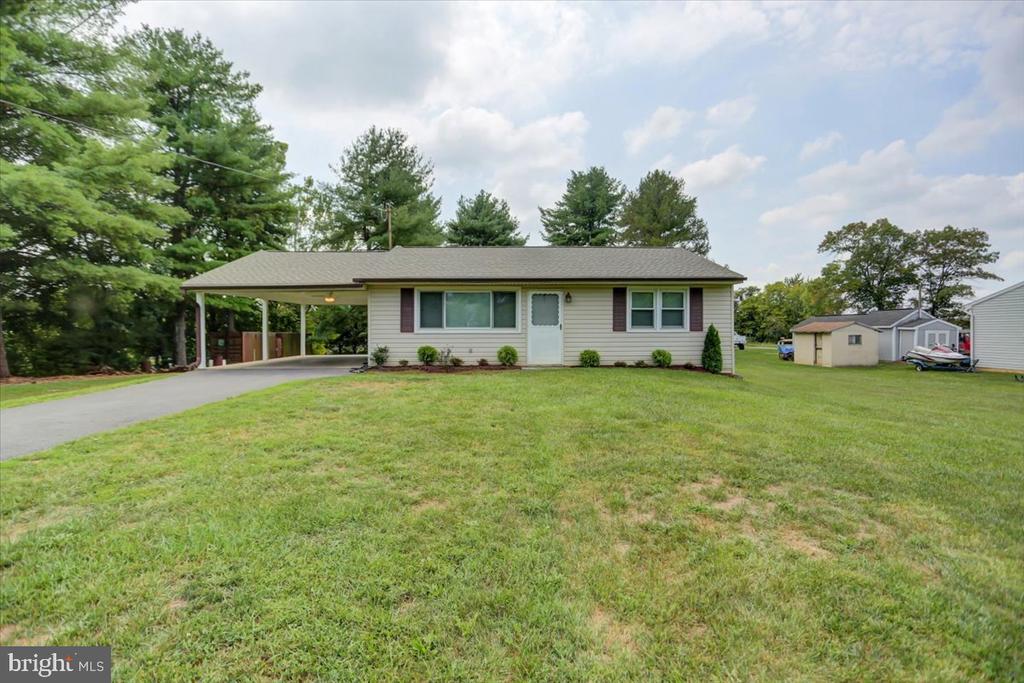 Weeping Willow Rd, Falling Waters, WV 25419