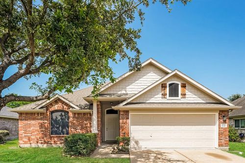 1722 Dominic Ln, Houston, TX, 77049-1591 | Card Image