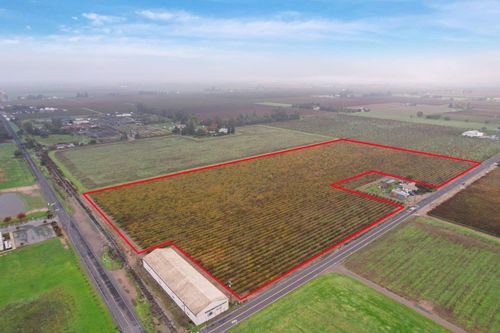 6233 E Woodbridge Rd, Acampo, CA, 95220-9764 | Card Image