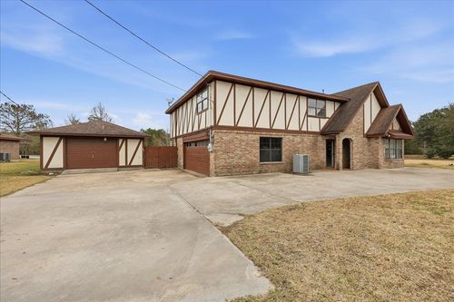 221 Berwick Dr, Bridge City, TX, 77611-4920 | Card Image