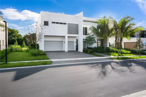 16720 Botaniko Dr N, Weston, FL, 33326-1071 | Card Image