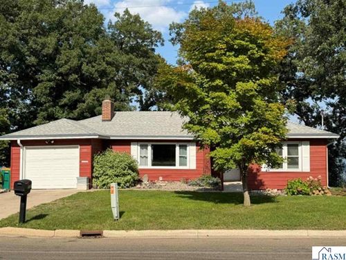 1331 Frank Hall Dr, Albert Lea, MN, 56007-3139 | Card Image