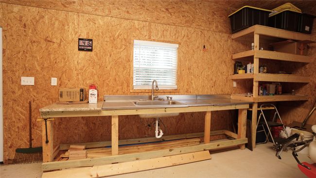 Prep area, built in storage | Image 26