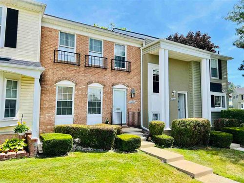 37298 Charter Oaks Blvd, Clinton Twp, MI, 48036-2419 | Card Image