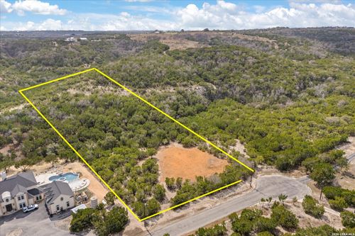 415 Sparkling Springs Dr, Boerne, TX, 78006-8005 | Card Image