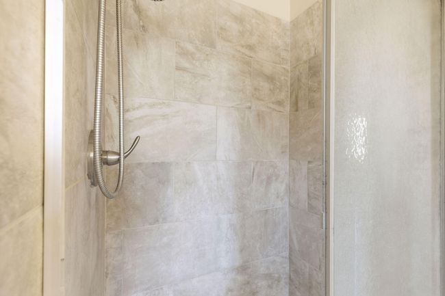 Tile Shower | Image 17