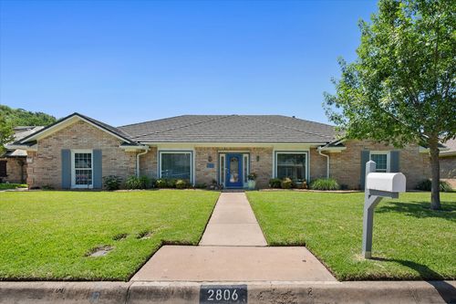 2806 Augusta Ln, Arlington, TX, 76012-2109 | Card Image