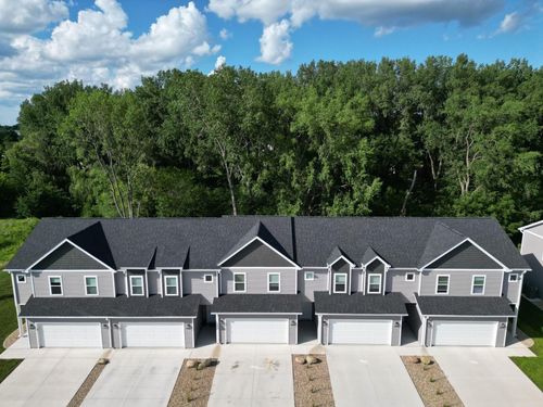 4300 Spruce Creek Drive, Cedar Falls, IA, 50613 | Card Image