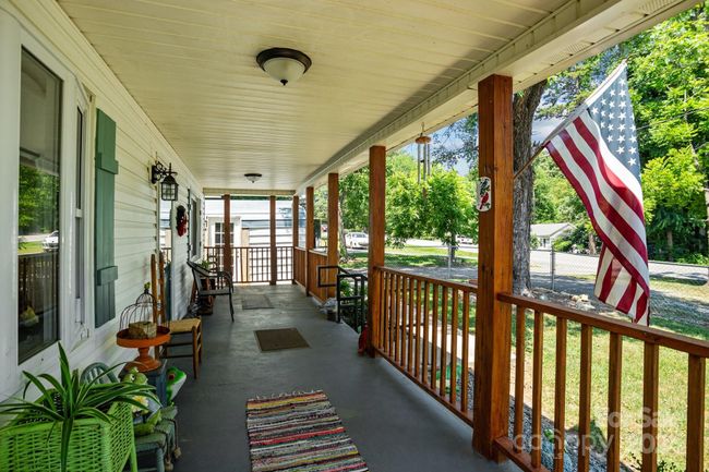 14674 Elkin Highway 268 None, House other with 3 bedrooms, 1 bathrooms and null parking in Ronda NC | Image 6