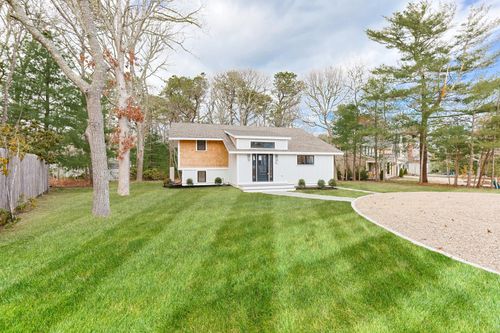 31 Marway, Mashpee, MA, 02649-4119 | Card Image