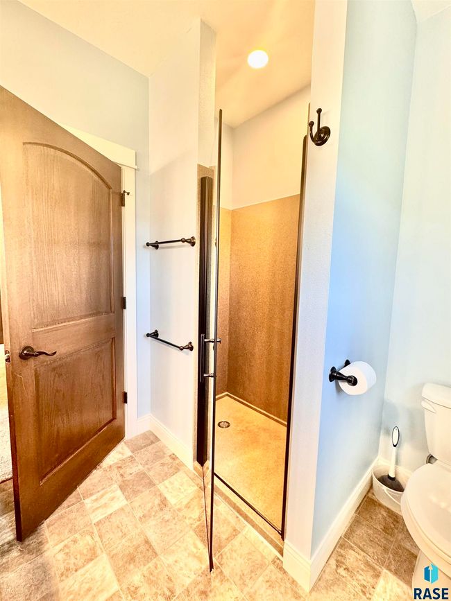1403 Bitterroot Rd, House other with 5 bedrooms, 4 bathrooms and null parking in Dell Rapids SD | Image 20