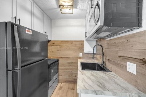 822 N 20th Ave, Hollywood, FL, 33020-3502 | Card Image