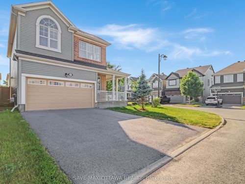 657 Broad Cove Crescent, Barrhaven, ON, K2J6X6 | Card Image