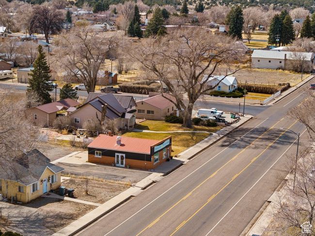 Bird's eye view with a residential view | Image 25