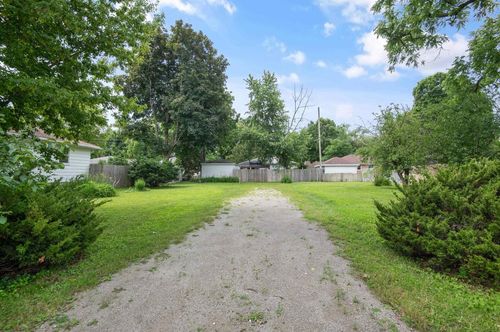 1063 Langlade Avenue, GREEN BAY, WI, 54304 | Card Image